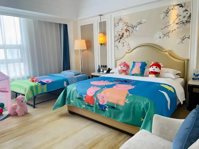 غرفة عائلية بسرير كوين وسرير فردي، Dayhello International Hotel 1/1
