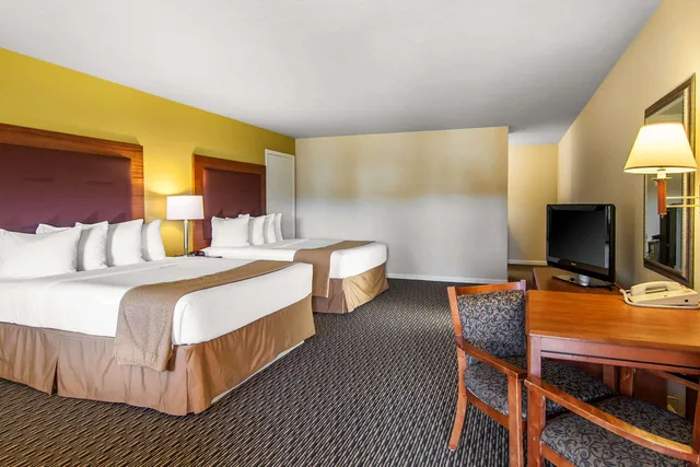 غرفة بسريرين كوين، Quality Inn & Suites At Coos Bay 6/7