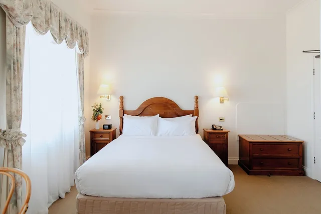 غرفة بسرير كوين بإطلالة على الجبل، Mountain Heritage Hotel And Spa Retreat 6/10