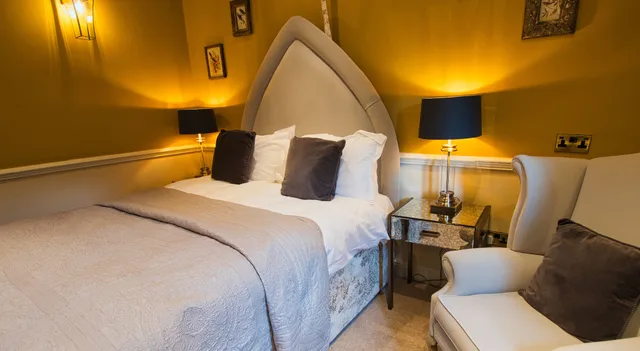 Courtyard, Classic, Double Bed، Lumley Castle 6/10