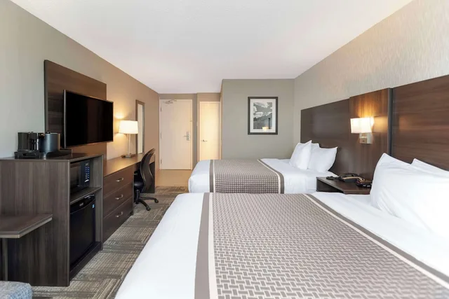 Tower, Standard, 2 Queen Beds، Best Western Milton 1/4