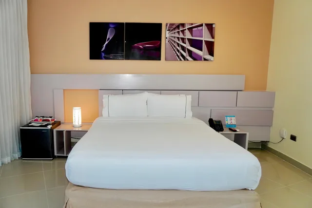 Standard, Hotel Florida Sinu 4/8