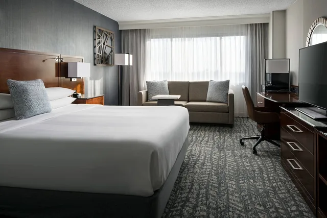 غرفة بسرير كوين لذوي الإعاقة، Bakersfield Marriott At the Convention Center 2/4