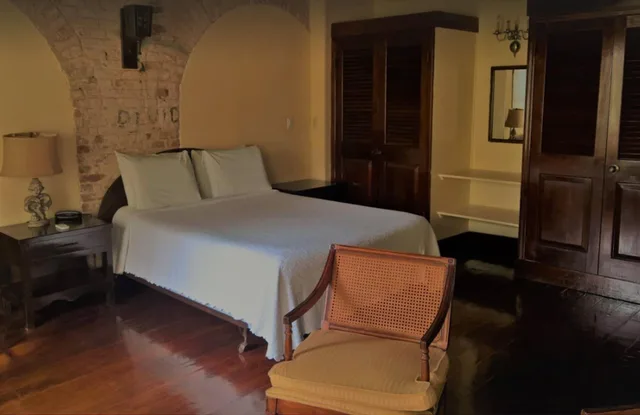 Contemporary, Suite, King Bed، Copper and Lumber Store Hotel Boutique 1/9