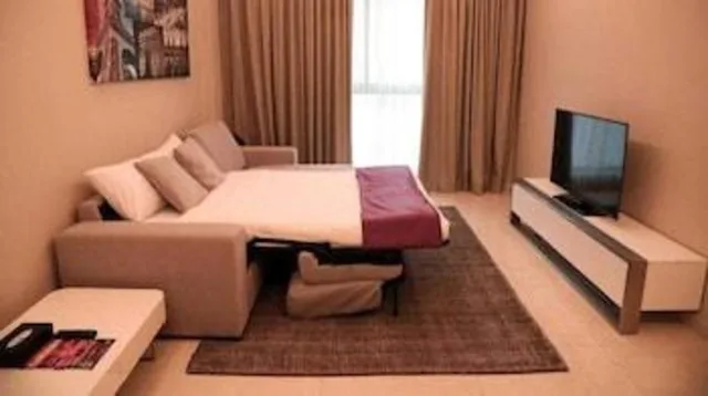 1 Bedroom, Superior, Suite, Queen Bed, The Jewel Hotel 6/10