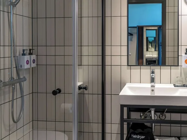 غرفة عائلية بسرير مزدوج وسرير بطابقين، Quality Hotel Panorama 5/6