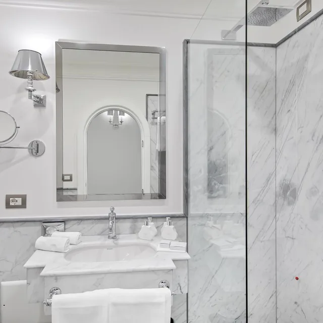 Deluxe, Double Bed, Lateral Side Sea View، Villa Franca Hotel 7/7