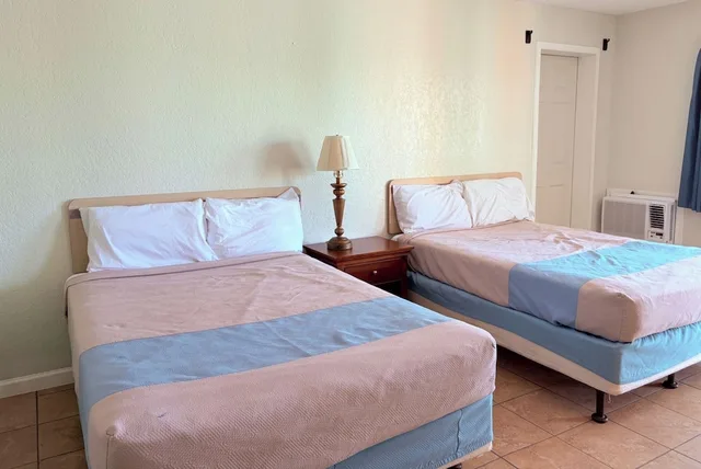 غرفة بسريرين مزدوجين، Del Rio Inn TX By Hotel O 1/6