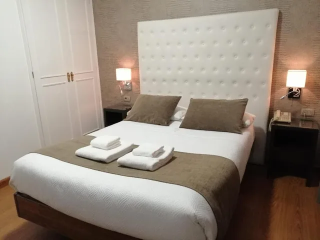 غرفة بسرير مزدوج، Alvear Hotel 4/6