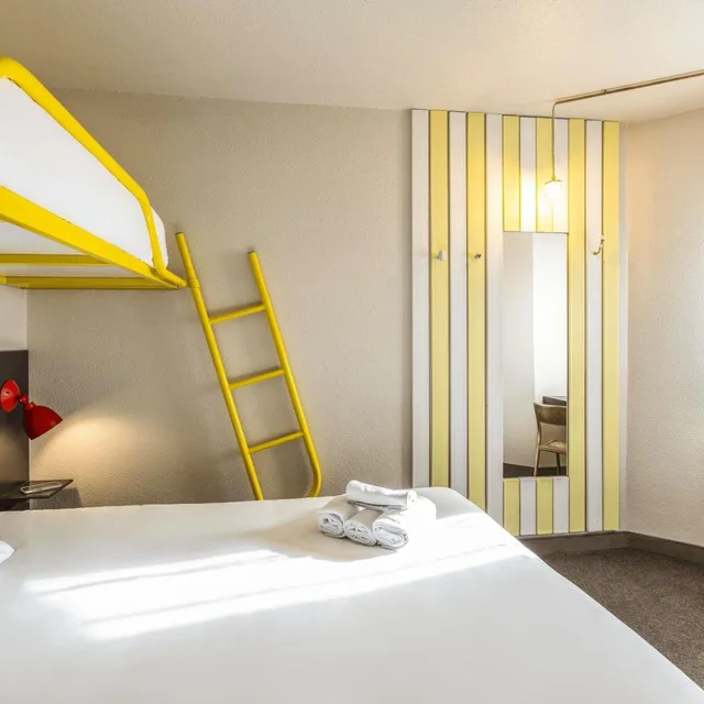 Pop, Triple, Double and Bunk Bed، Greet Hotel Limoges Nord 10/10