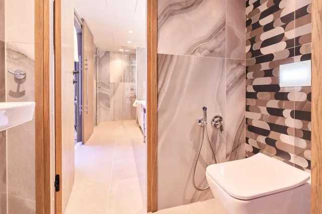 Suite, King Bed, City View, Bath and Shower, Living Area، Nordic Hotel Forum, WorldHotels Distinctive 4/5