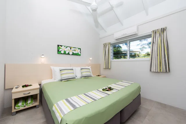 فيلا بسرير كينج وسريرين منفصلين بغرفة نوم واحدة، Lagoon Breeze Villas Formerly Lagoon Lodges 1/4