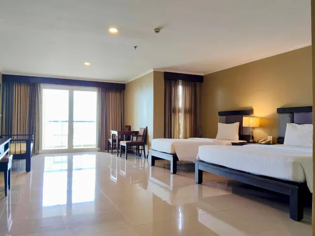 Paradise، Royal Phala Cliff Beach Resort and Spa 1/3