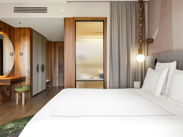 Swiss, Superior, Queen Bed، Swissotel Tbilisi 4/10