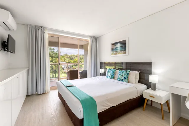 1 Bedroom, Executive, Apartment, Charlesworth Bay Beach Resort 1/4
