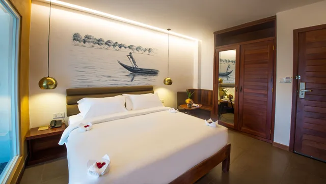 Mekong, Deluxe, King Bed, River View، Almond Bassac River Hotel 4/8