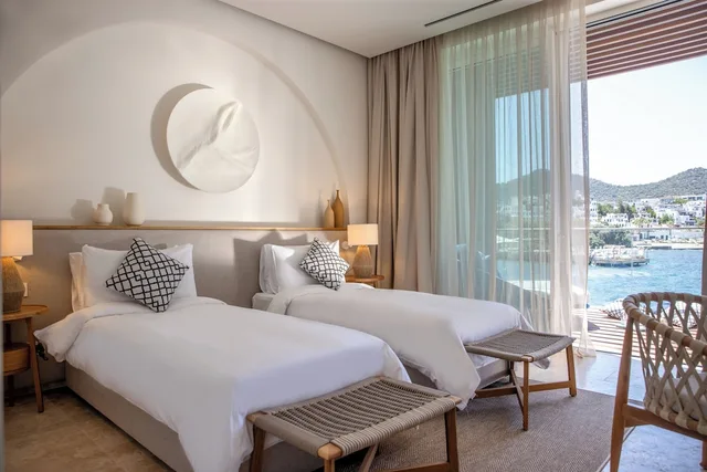 جناح جونيور بسريرين منفصلين بإطلالة على البحر، Yalikavak Marina Hotel by Social Living Collection 2/3