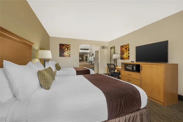 غرفة بسريرين كوين، Best Western Winchester Hotel 4/8