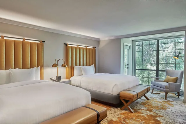 Room, 2 Queen Beds, Sofa, Balcony, The Inn at Saratoga, Tapestry Collection by Hilton 2/7