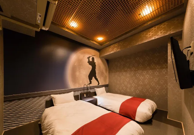 Ninja، Sarasa Hotel Namba 1/2