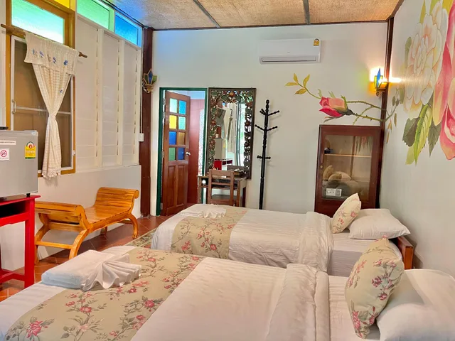 غرفة عائلية بسرير كينج وسريرين منفصلين بإطلالة على الحديقة، Baan Imm Sook Resort 3/3