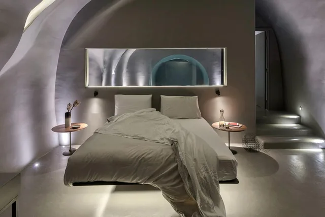 Interior, Villa, Twin Beds, King Bed, Sunset View, Outdoor Jetted Tub, Sofa, Indoor Jetted Tub، Kivotos Santorini 2/3