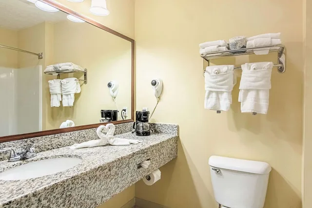 غرفة قياسية بسريرين مزدوجين، Quality Inn Burkeville Hwy 360 & 460 7/9