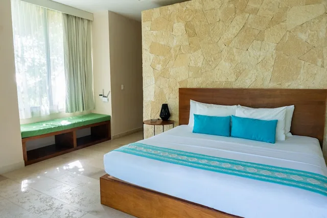 غرفة ديلوكس بسرير كينج بإطلالة على الحديقة بشرفة، Khaban Bacalar Hotel Boutique 2/8