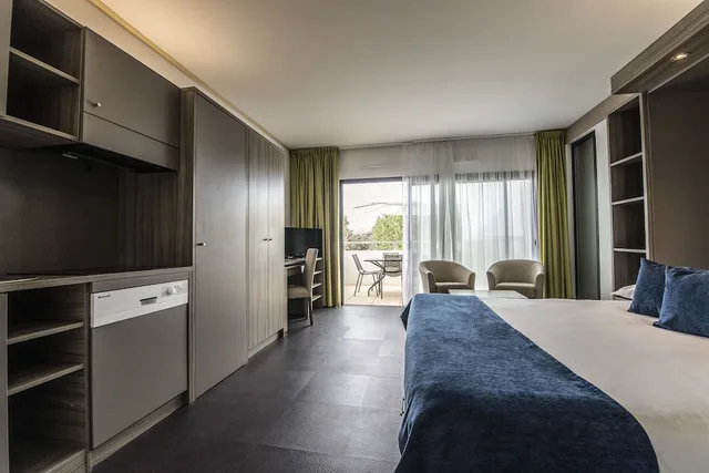جناح بريستيج بسريرين مزدوجين وأسرّة بطابقين، Suite Home Porticcio 2/5