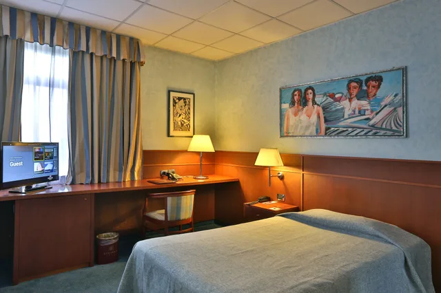 غرفة مفردة بسرير كوين، Palace Moderno 4/4