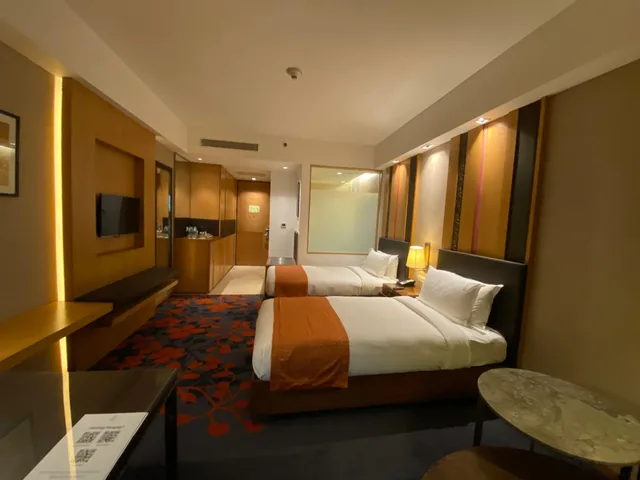 غرفة بسرير كينج للمدخنين، Holiday Inn New Delhi Mayur Vihar Noida 2/7