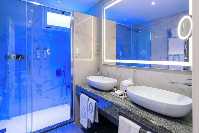 غرفة ديلوكس بسرير كوين، Rivoli Boutique Hotel 10/10
