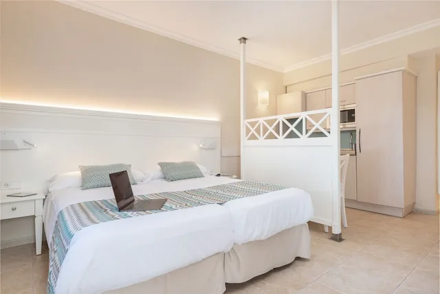 Studio, Twin Beds, Balcony, Can Picafort Palace 1/4