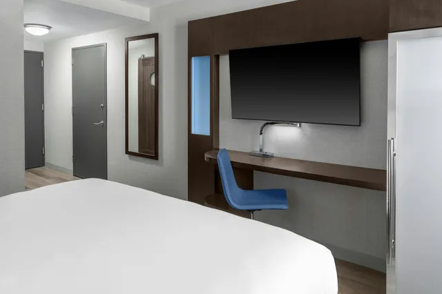 غرفة بسرير كينج، Four Points By Sheraton New York Downtown 2/7