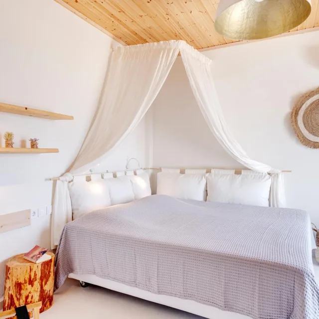 غرفة كلاسيكية ثلاثية بشرفة، Faros Village 4/9