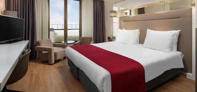 Fashion Garden View Room، WestCord Fashion Hotel Amsterdam 2/3