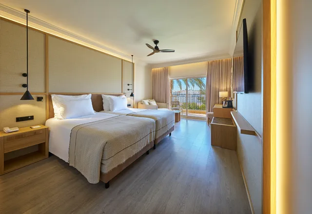 غرفة قياسية بسرير مزدوج أو سريرين منفصلين، PortoBay Blue Ocean 5/7