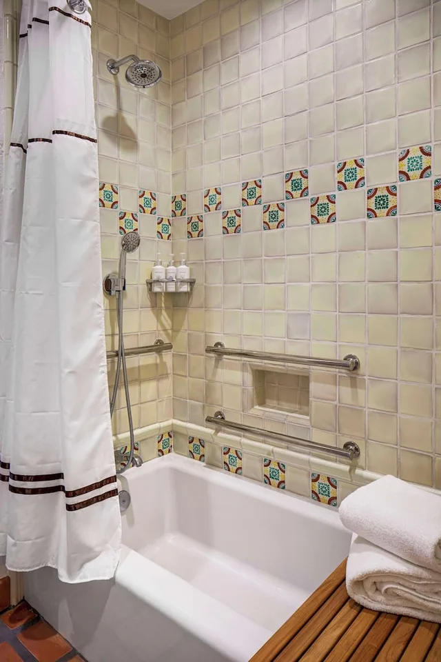 غرفة بسرير كينج، La Quinta Resort & Club, Curio Collection by Hilton 3/6