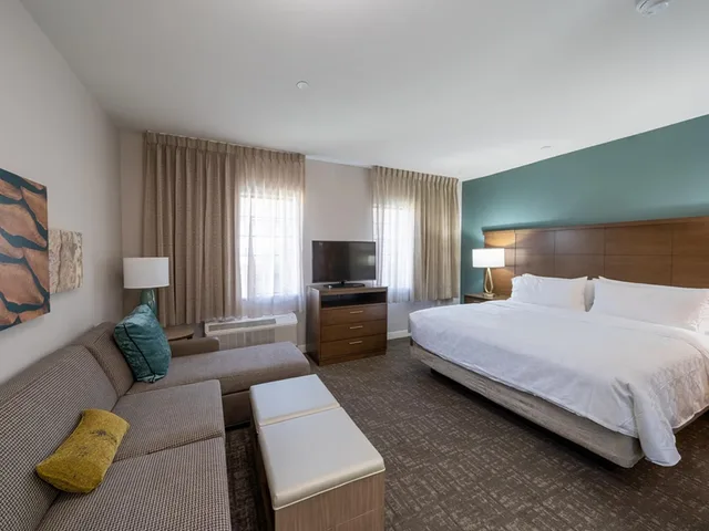 Suite, King Bed, Accessible, Staybridge Suites Houston East - Baytown 2/10