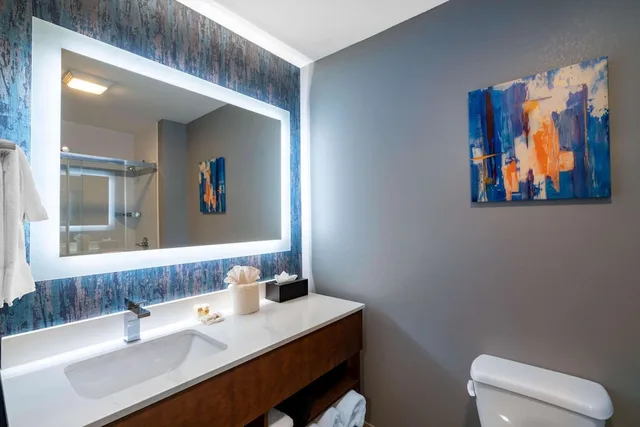 Efficiency, Studio, King Bed، La Quinta Inn & Suites by Wyndham Louisville East 4/5