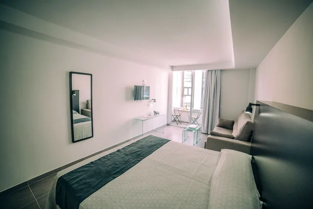 استوديو بسرير كوين بشرفة مع أريكة، Mannix Urban Apartments 1/3