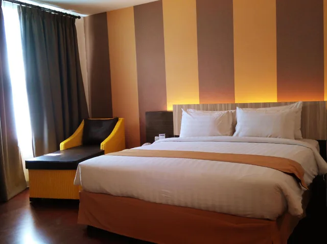 Executive, Suite, Hotel Grand Imawan 2/3