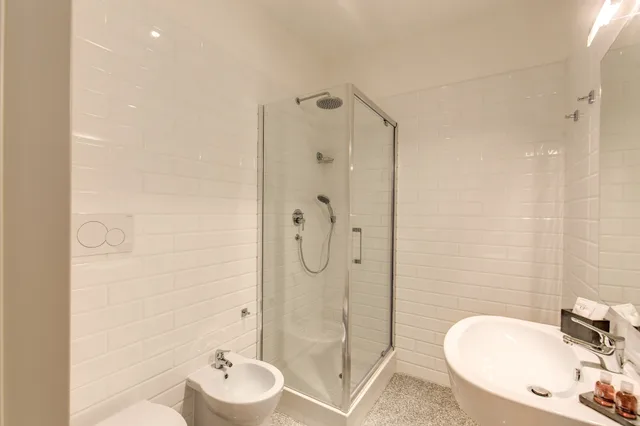 غرفة ديلوكس بسرير كوين، Grand Tour Roma Guest House 7/7