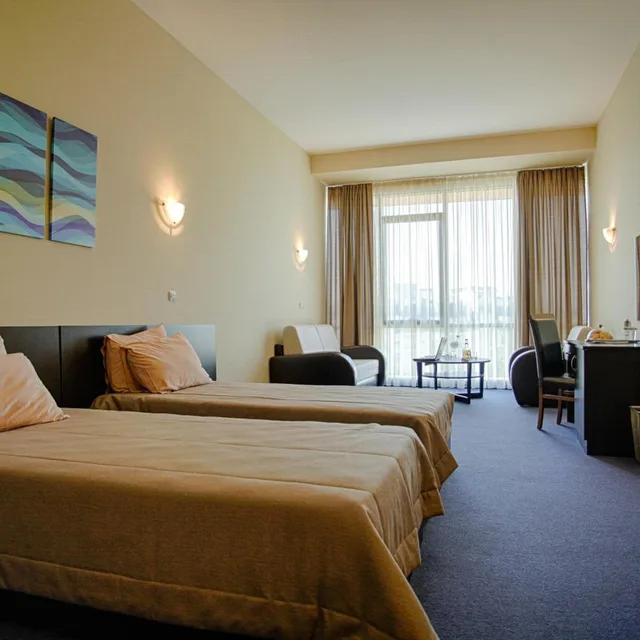 Business, Suite, Twin Beds, New Wing، Hemus Hotel Sofia 2/6