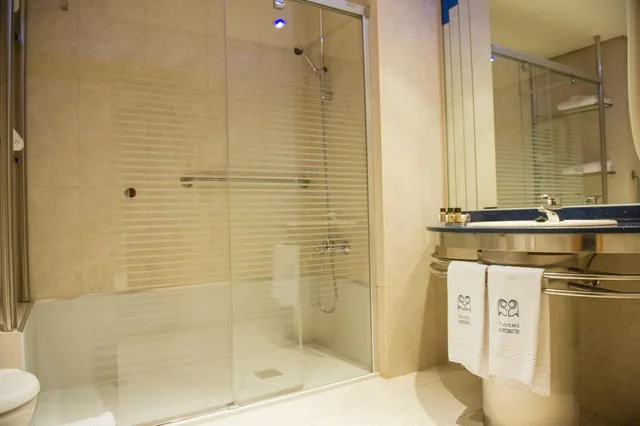 غرفة بسرير مزدوج أو سريرين منفصلين، Hotel Aretxarte 8/10