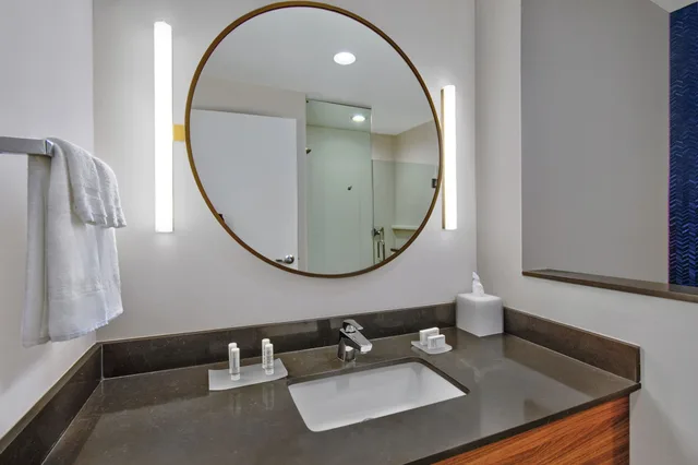 غرفة بسرير كينج، Fairfield Inn & Suites by Marriott Orlando at Flamingo Crossings Town Center 4/8