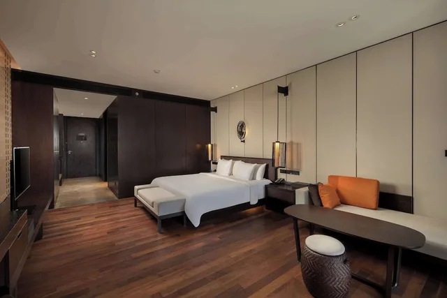 غرفة ديلوكس بسرير كينج بشرفة، Radisson Blu Bali Uluwatu 9/10