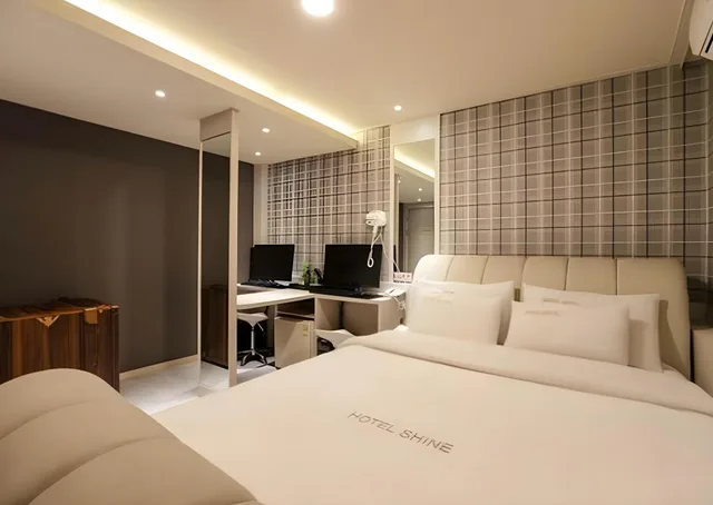 غرفة ديلوكس، Shine Hotel 1/1