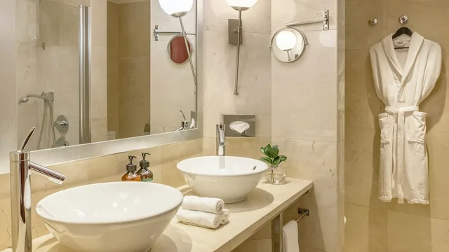 جناح جونيور بسرير كينج مع أريكة في طابق مرتفع، Crowne Plaza Porto 5/10
