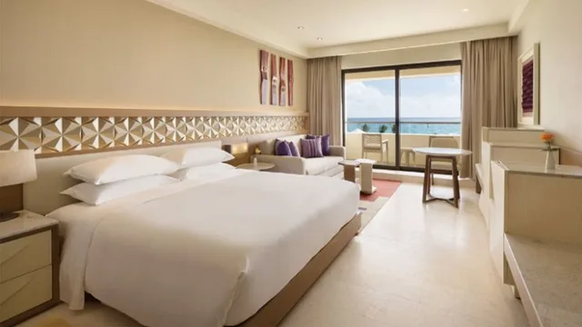 غرفة قياسية بسرير مزدوج، HYATT ZIVA CANCUN 1/2